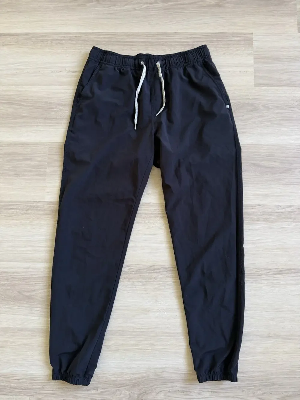 Vuori Kore Jogger Lined 28” Athletic Men’s Size Small Black